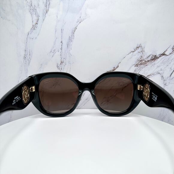 New CHANEL Sunglasses main image 16